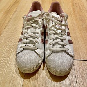 Adidas Superstar Sneakers